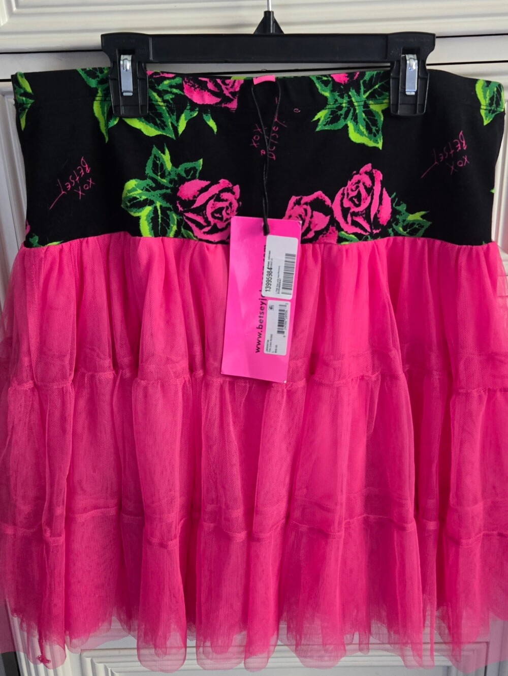 Betsey Johnson Hot Pink Tulle Skirt with Floral Waistband Size L NWT - Picture 5 of 8
